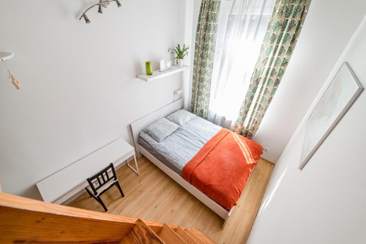 Apartment In City Center Гданьск Экстерьер фото